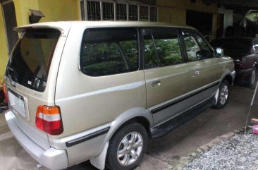 Toyota Revo MODEL 2004 for sale 