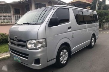 2012 Toyota Hiace Commuter for sale 