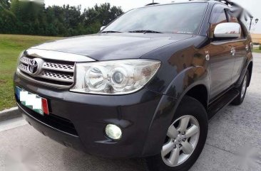 Toyota Fortuner G AT 2.5L 2009 for sale 