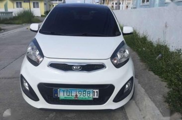 2011 Toyota Yaris 1.5g and Kia Picanto 2012 for sale