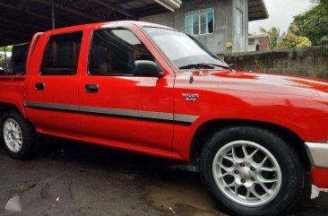 Toyota hilux 2.4D for sale 