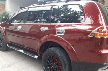 2010 Mitsubishi Montero red for sale