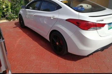 For sale Hyundai Elantra 2013 dec model manual