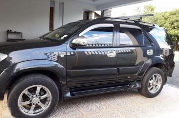 Toyota Fortuner model 2005 for sale