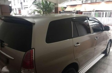 Toyota Innova 2010 MT Beige SUV For Sale 