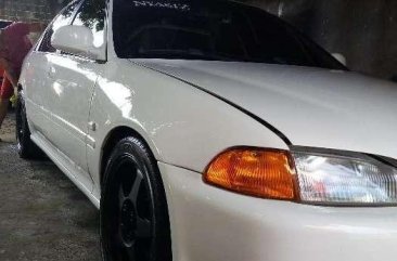 Honda Civic ESi 1993 MT White Sedan For Sale 