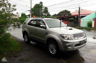 Toyota Fortuner.V 2007 4x4 AT Silver For Sale 