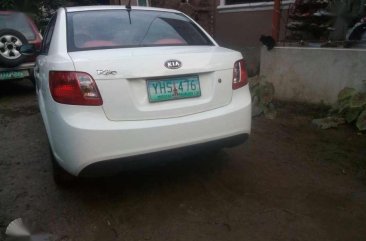 Kia Rio 2010 Manual White Sedan For Sale 