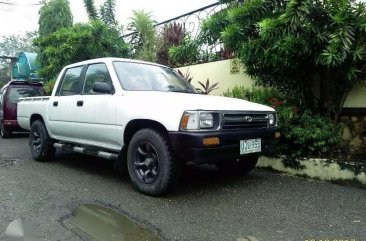 Toyota Hilux 1996 Manual White For Sale 