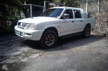 2006 Mitsubishi Strada Manual 4x4 for sale