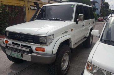 Toyota Landcruiser 4x4 MT White For Sale 