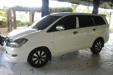 Toyota Innova 2009 model for sale