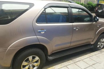 For sale Toyota Fortuner automatic.