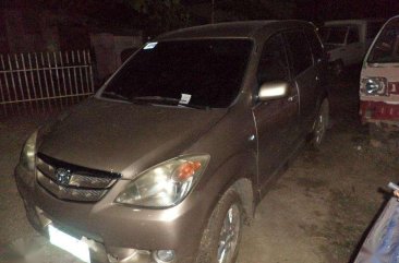 2010 TOYOTA AVANZA 1.5 G  ​top of the line a/t for sale