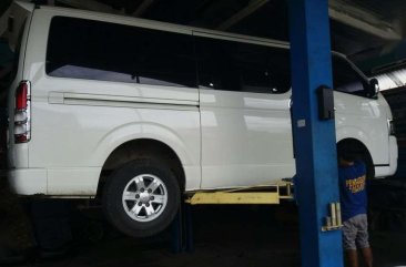 Toyota Hiace Commuter 2006 manual for sale.