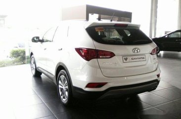 Well-maintained Hyundai Santa Fe 2017 for sale