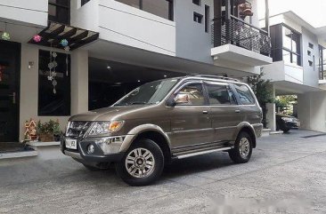 Well-kept Isuzu Crosswind 2011 for sale