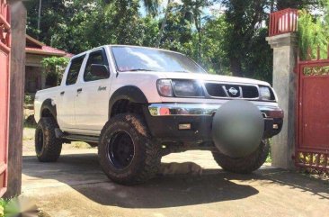 Nissan Frontier 4x4 automatic transmission 2000mdl for sale