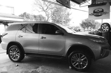 SUPER FRESH 2017 Toyota Fortuner V 4x2 for sale