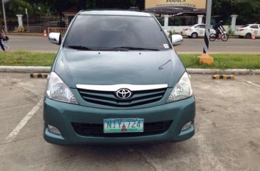 Toyota Innova G green for sale