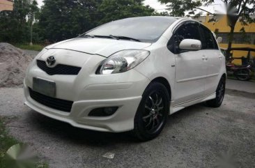 Toyota Yaris 15 G 2010 AT White for sale 