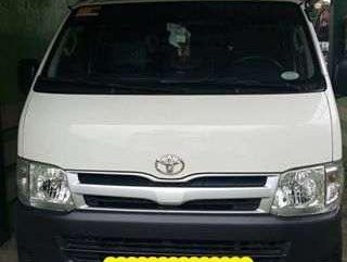 2013 Toyota Hiace Commuter for sale 