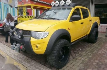 Mitsubishi Strada 2010 for sale 