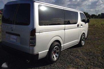 Hiace commuter 2016 model for sale 