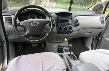 Toyota Innova E AT 2010 for sale