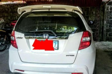 Honda Jazz 1.3 2012 MT White HB For Sale 