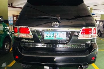 Toyota Fortuner 2007 AT Black SUV For Sale 