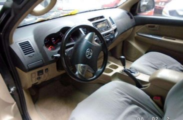 2014 Toyota Hilux G 4x2 2.5 AT DSL for sale