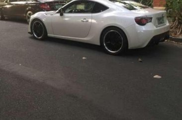 Toyota Gt 86 WHITE FOR SALE