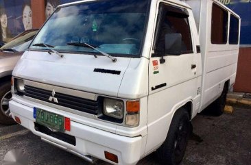 Mitsubishi L300 2000 MT White Truck For Sale 