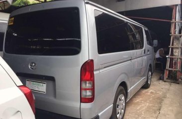 2015 HiAce Commuter Silver Manual