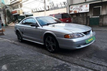 (1997)-Ford Mustang -matic-V6.sportscar