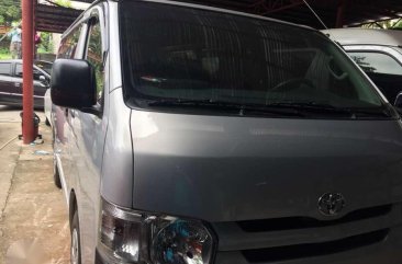 2015 HiAce Commuter Silver Manual