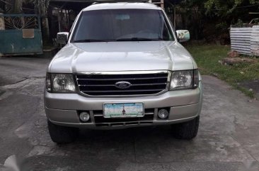 Ford Everest 2005 4x2 for sale 