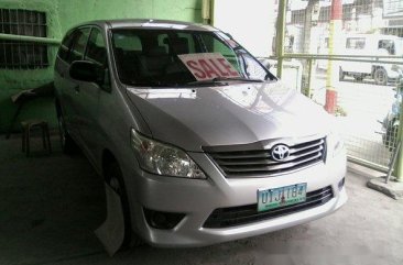 Well-maintained Toyota Innova 2012 for sale