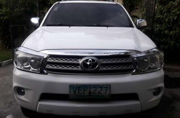 Toyota Fortuner G 2010 automatic diesel for sale 