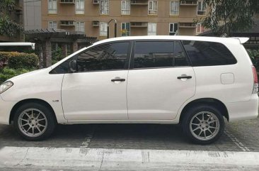 2012 Toyota Innova J MT White SUV For Sale 