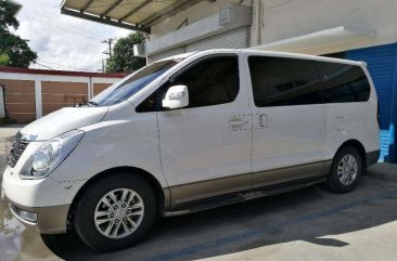 Hyundai Starex 2015 AT White Van For Sale 