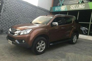 Well-kept Isuzu MU-X 2015 for sale