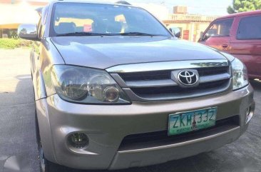 2007 TOYOTA Fortuner 2.5G Matic Diesel FOR SALE