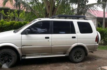 2003 Isuzu Crosswind WHITE FOR SALE