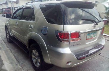 2005 Toyota Fortuner V 4x4D FOR SALE