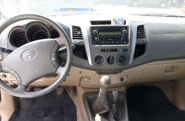 Toyota HiLux G 4x4 2011 Model FOR SALE