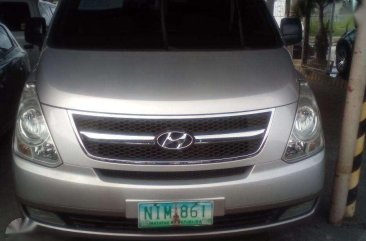 Hyundai Grand Starex VGT CRDI diesel automatic 2010 FOR SALE