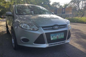 Ford Focus 1.6 ambiente 2013 FOR SALE