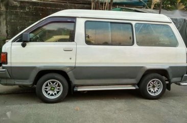 Toyota Lite ace WHITE FOR SALE